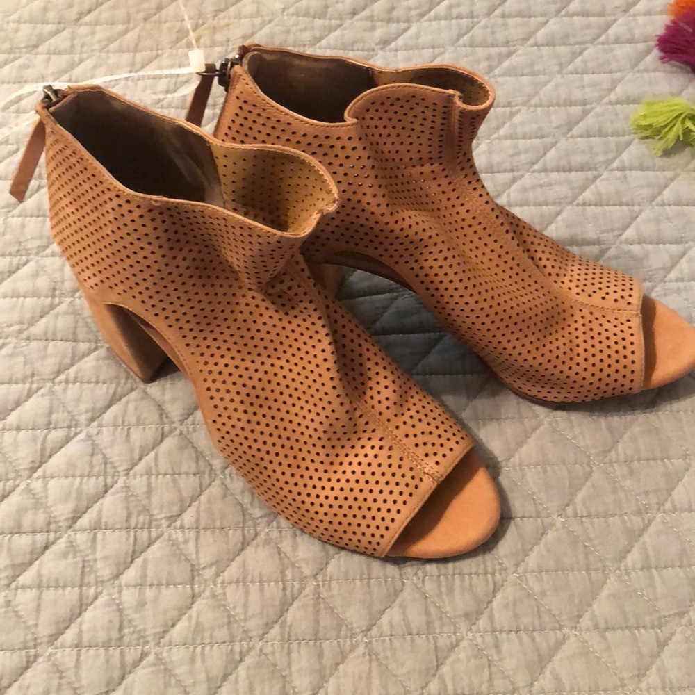 Gianni Bini Open Toe Shoes